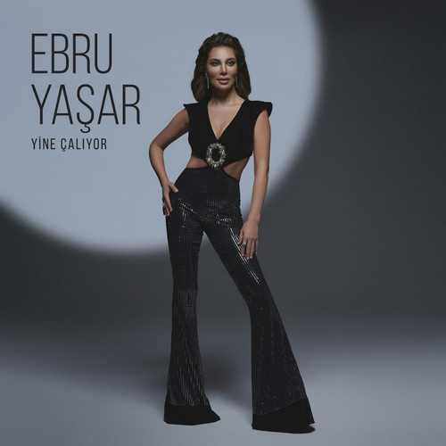 دانلود آلبوم ترکی جدید Ebru Yaşar به نام Yine Çalıyor